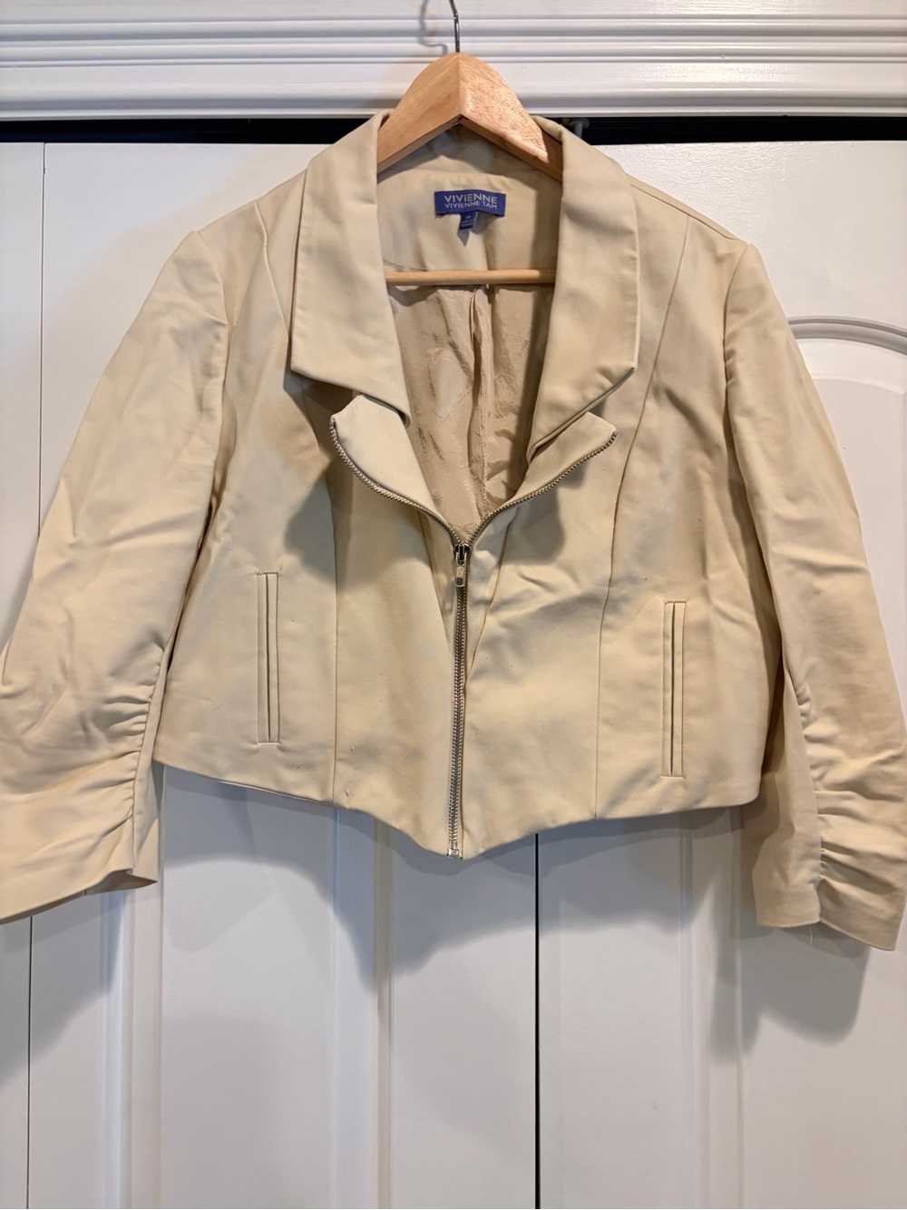 Vivienne Tam Cream Cropped Zip-Front Leather Jacket